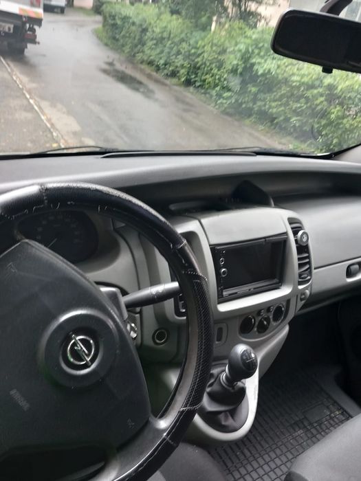 Opel Vivaro 2.5 Autoutilitara