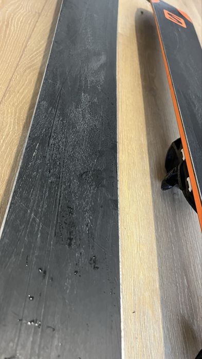 Schiuri Salomon QST 169 Carbon flax All mountain + Clapari Salomon QST