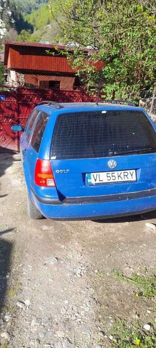 Se vinde golf4 în stare bună de funcționare
