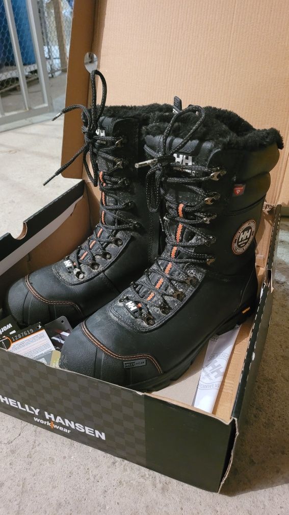 Bocanci imblaniti Helly Hansen Chelsea Winterboot -  S3 Vibram Ghete