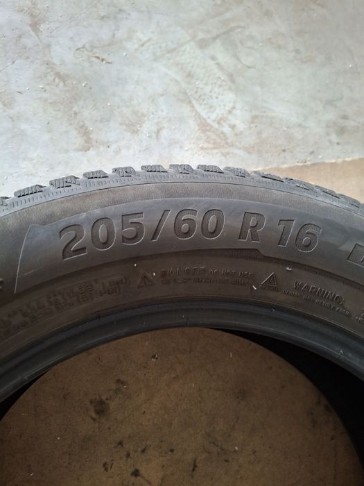2 Anvelope M+S 205 60 r16 Michelin