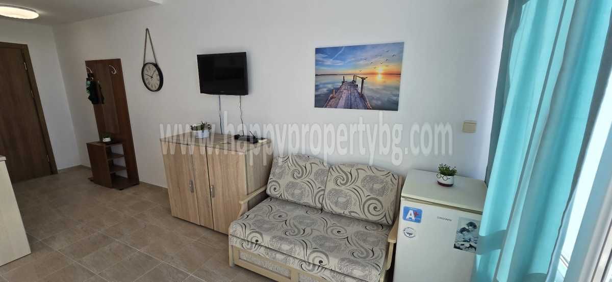 Продава се Двустаен апартамент в к.к. Слънчев бряг - 40 кв.м за 1225 €/кв.м - Снимка #2