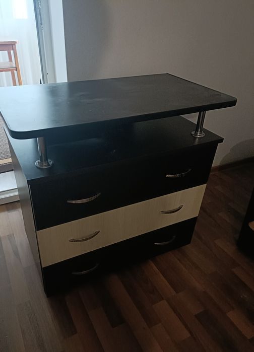 Vand comoda  si canapea  coltar extensibil ingust