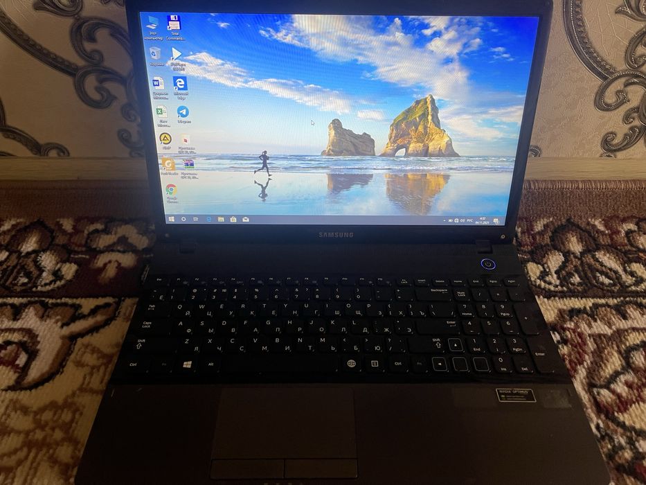 Samsung Noutbuk