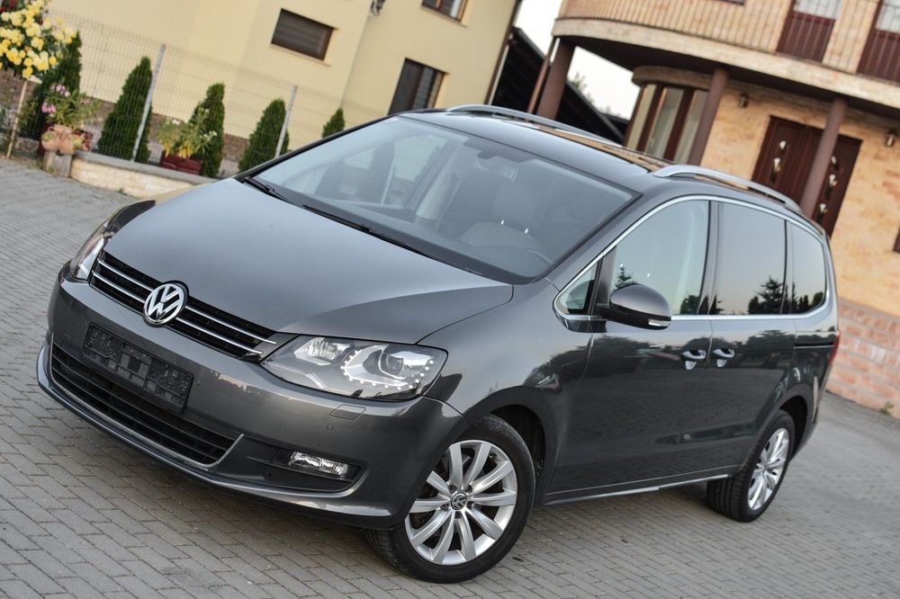 Volkswagen Sharan VW Sharan Highline 5 locuri Dsg navigație Led Xenon panorama Piele