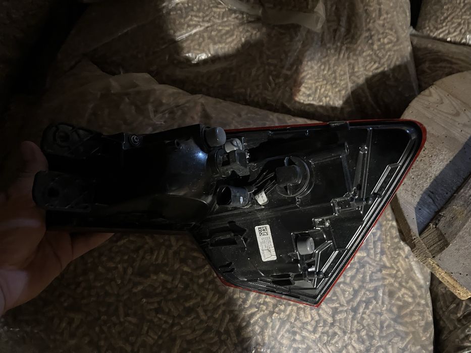 Заден ляв стоп шкода скала 2024г