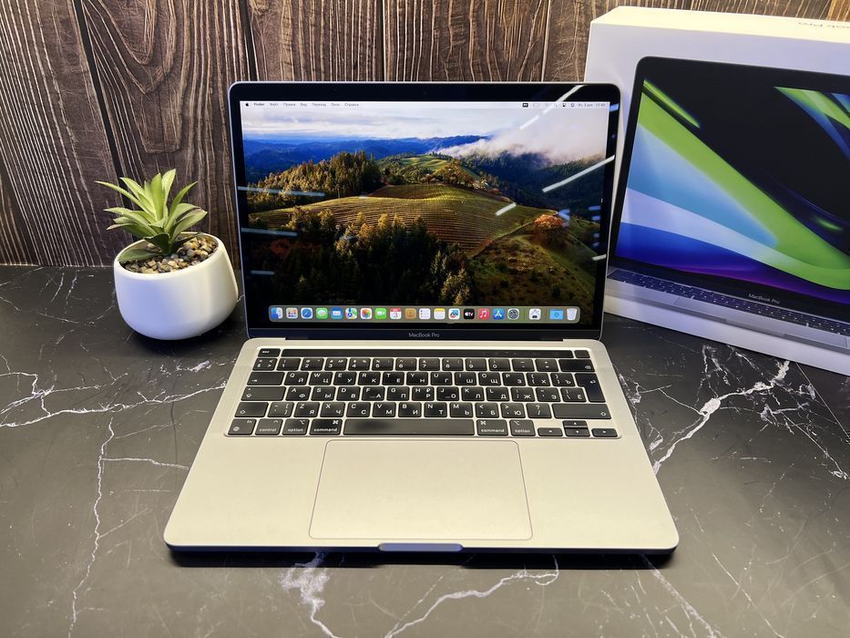 ◽️ Ноутбук Apple MacBook Pro 2022 | 8GB | M2 | 256GB SSD | 94% акб