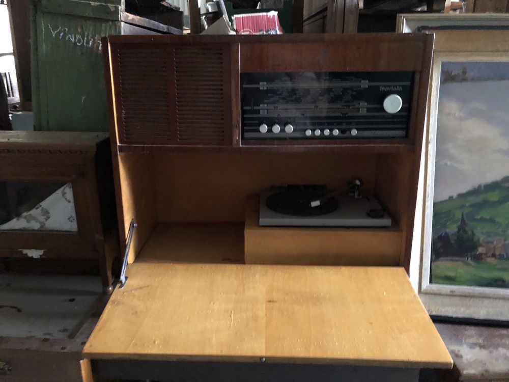Radio vechi de colecție