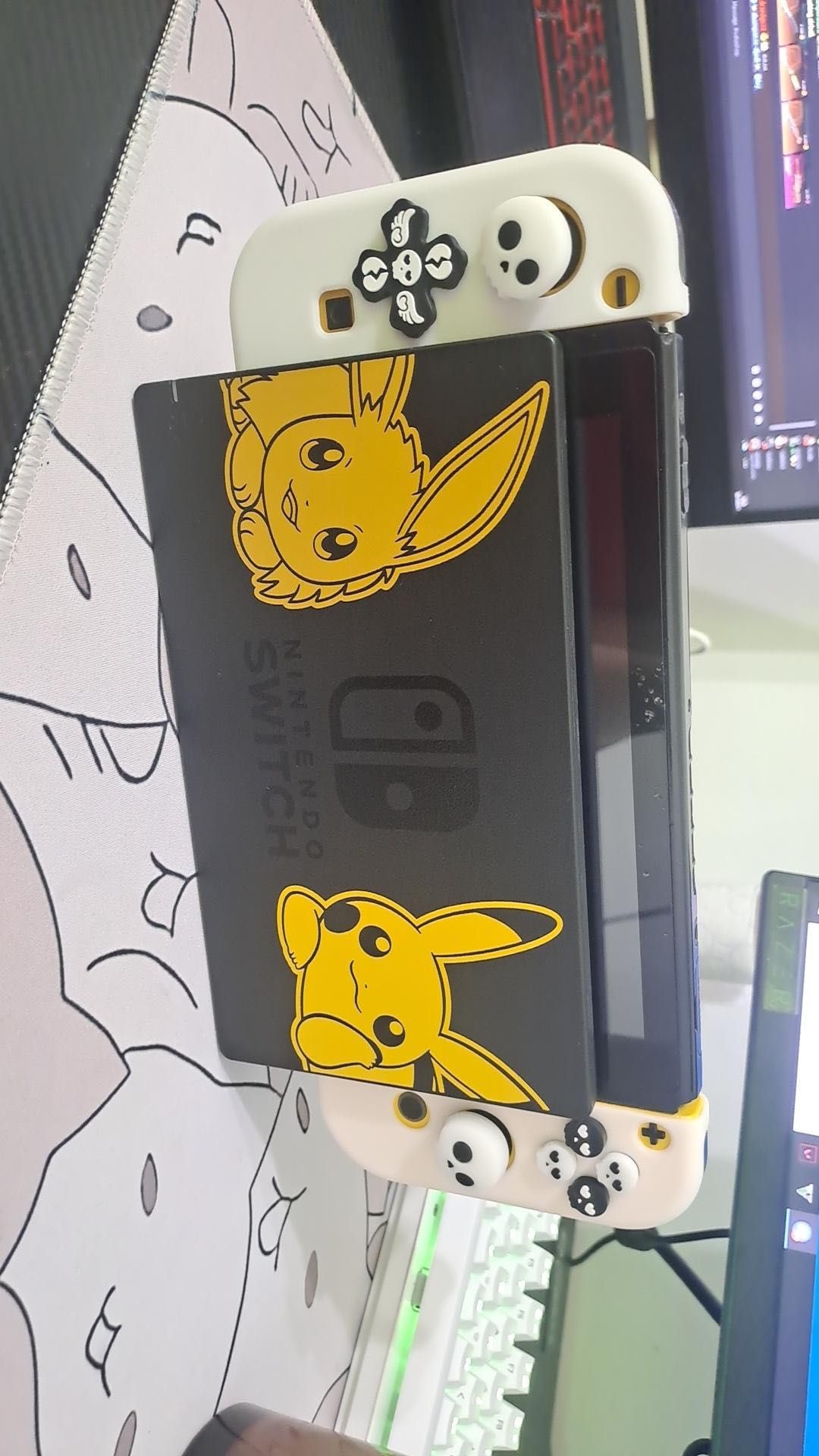 Nintendo Switch Let’s Go Eevee – Limited Edition