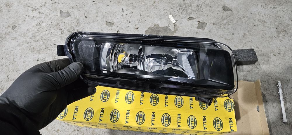 Lampa ceata dreapta sharan 7n