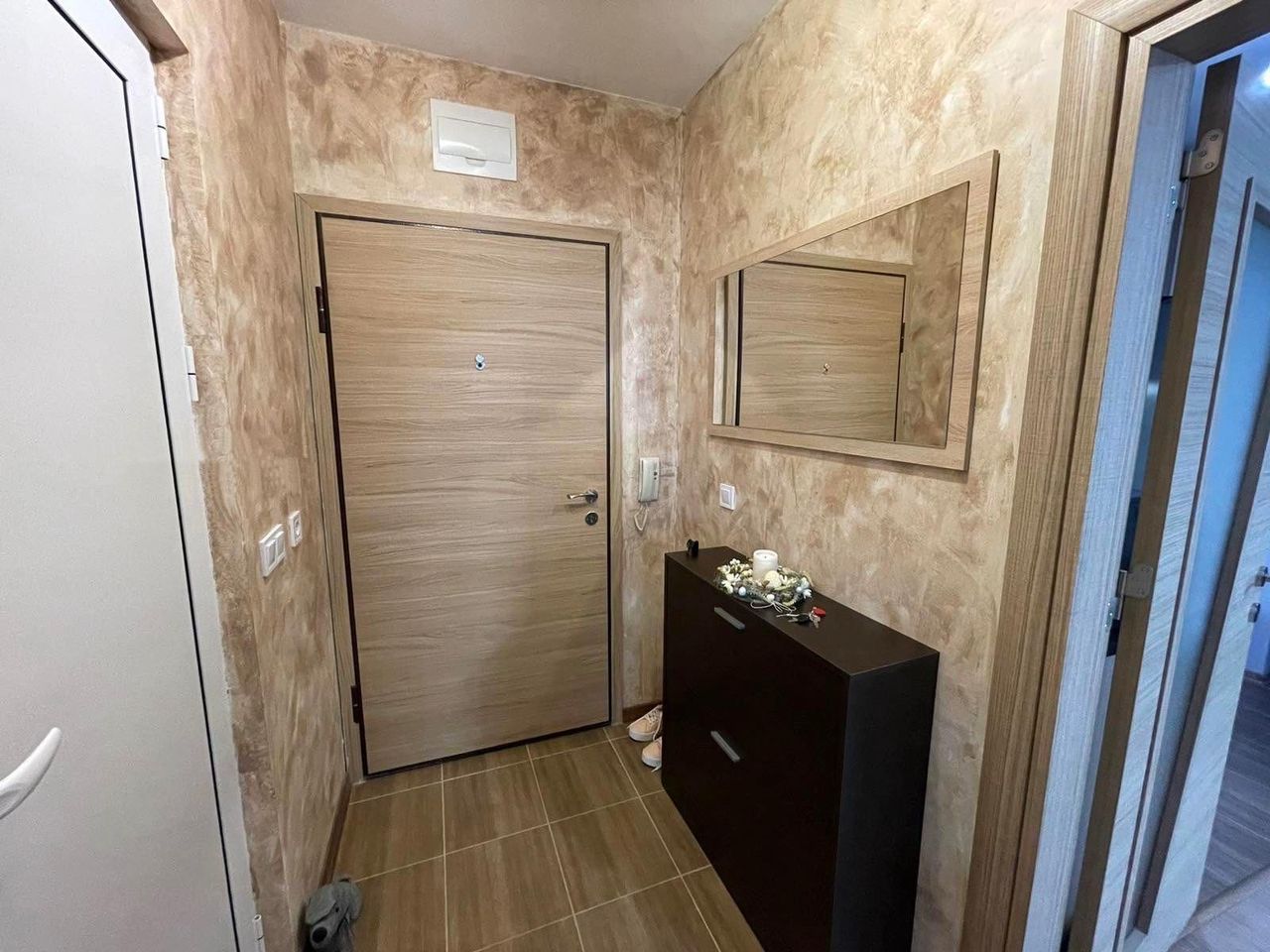 Дава се под наем Двустаен апартамент в София, Студентски град - 50 кв.м за 550 € - Снимка #8