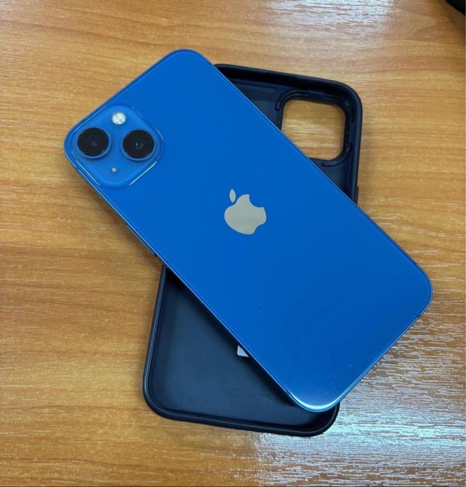Продам Айфон 13 128gb