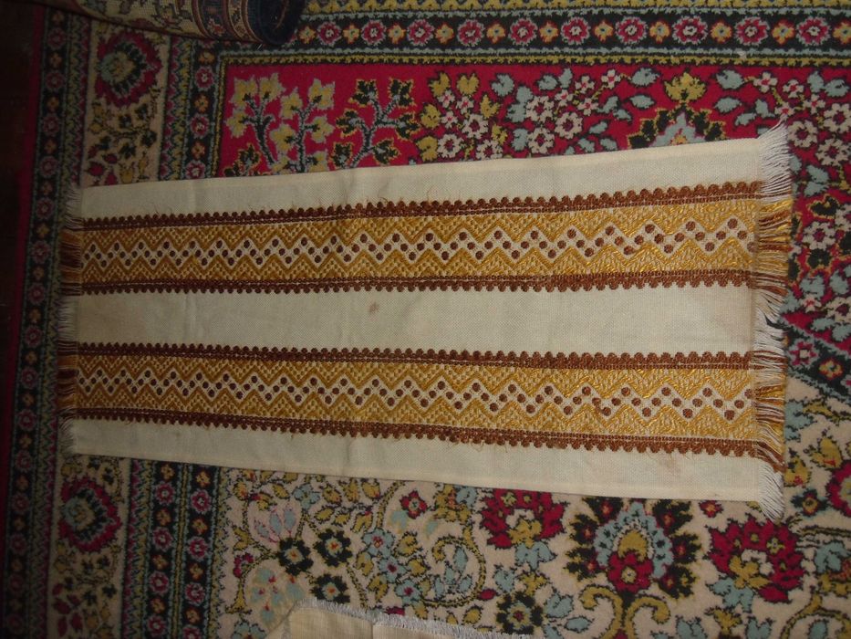 Fata de masa  mai mica