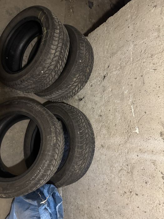 Зимни гуми 205/55/16 дот 23 Debica Frigo