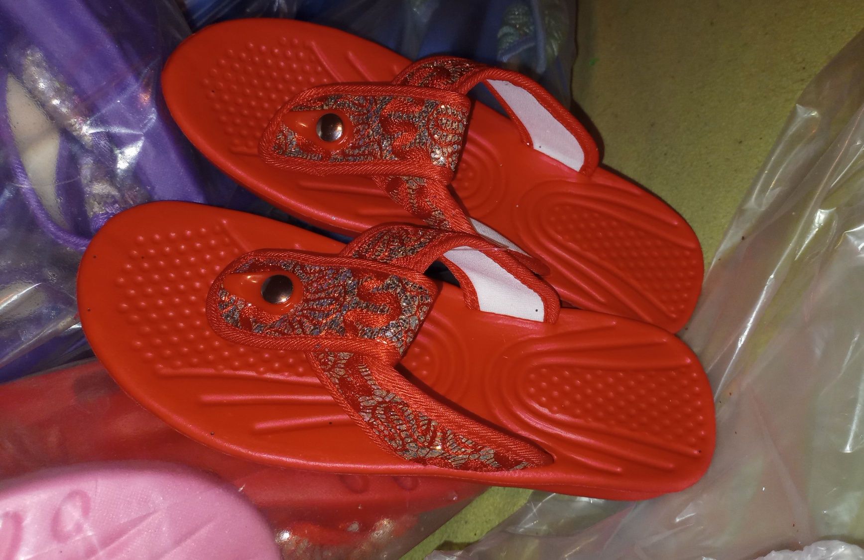 2 perechi papuci de vara / șlapi, flip-flops, noi, nepurtati, mov