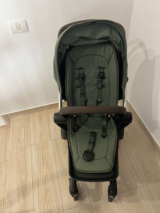 Vând căruț Joolz Hub