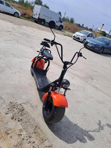 Moped că nou îl am de o luna