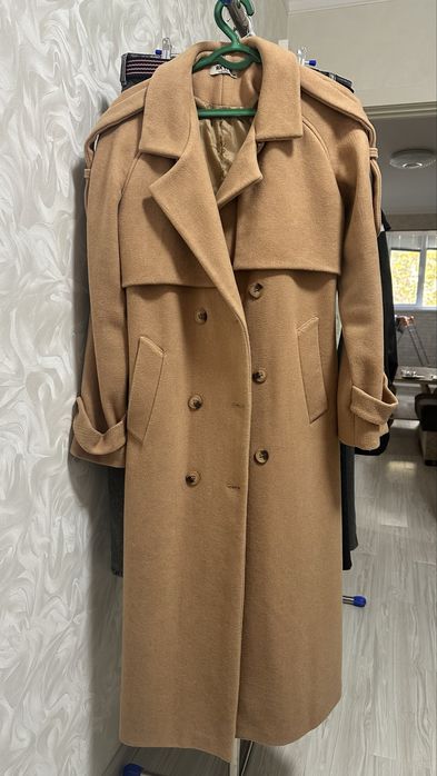 Пальто б/у 38 размер