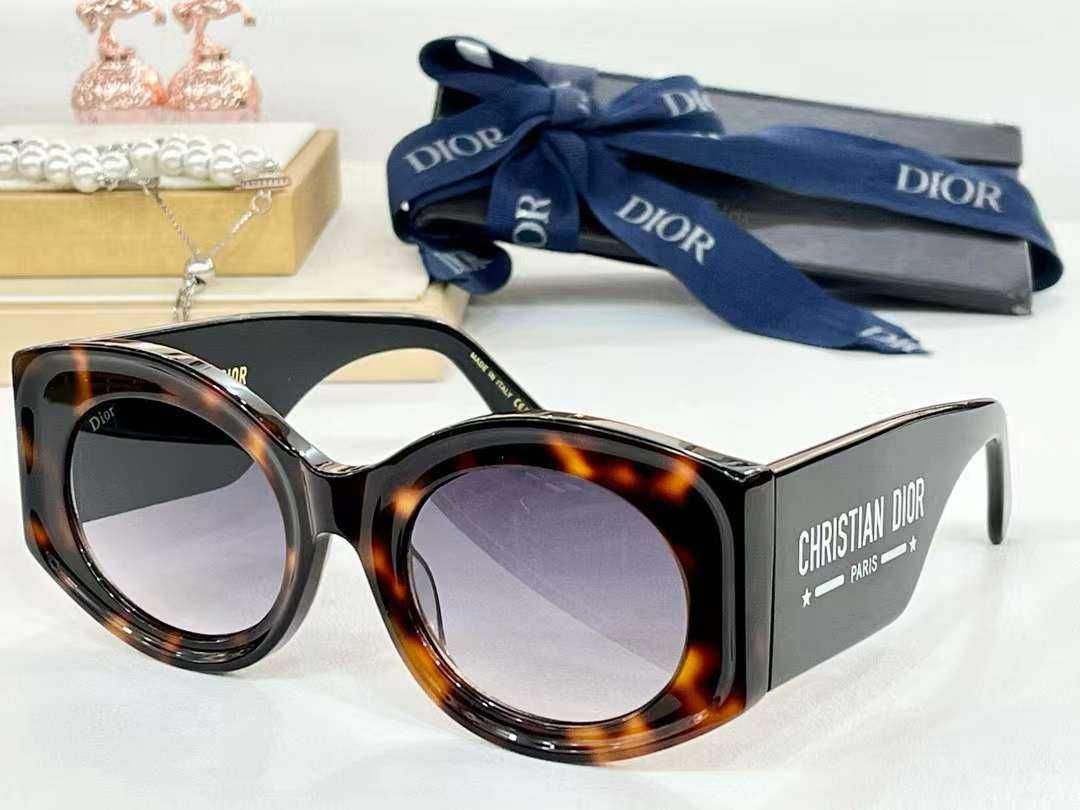 Ochelari de soare Dior 0105