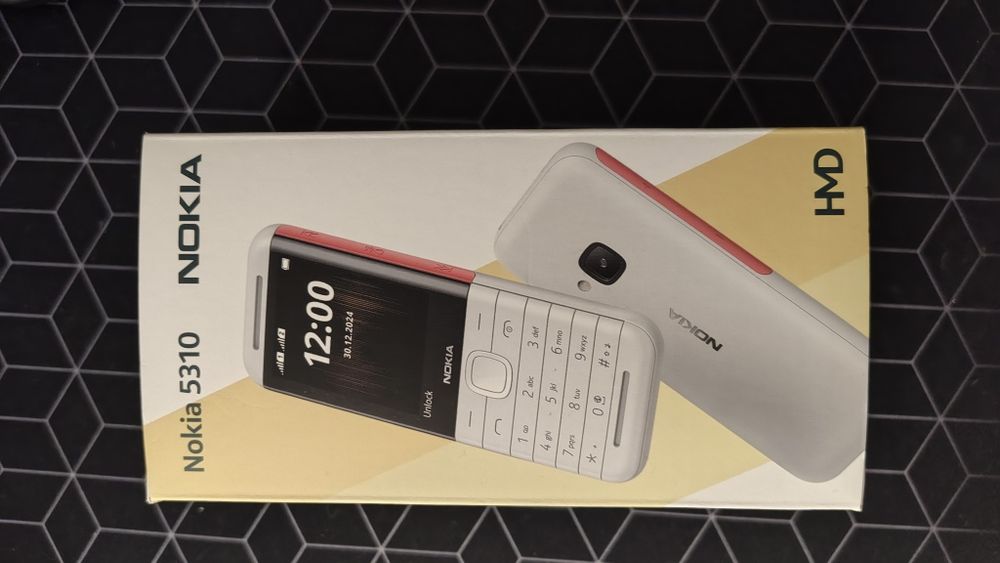 Vand telefon Nokia 5310 Nou, cu Garanție 6 Ani + Card 32GB