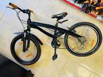 Bicicleta BMW pentru copii