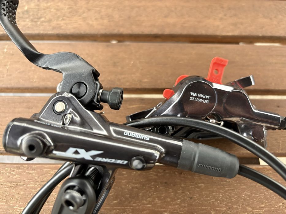Shimano Deore XT BR-M8120 нови спирачки