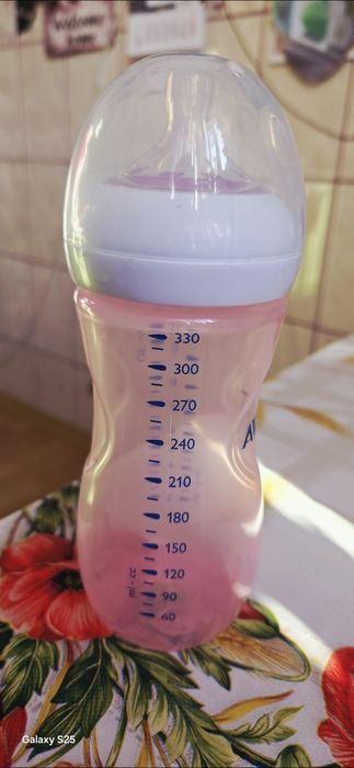 Set Biberon natural Avent 260 ml ,330 ml nou set 4 buc