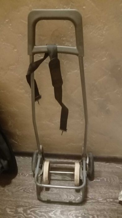 Тележка на колесах