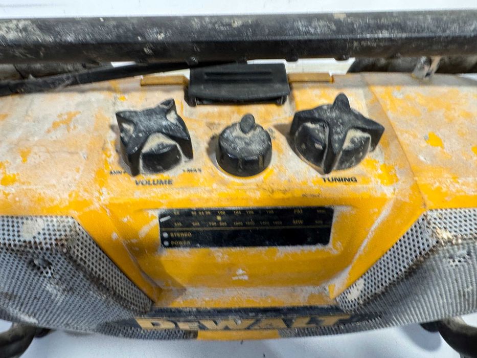 Радио  - Dewalt DC010 - LX / 110V