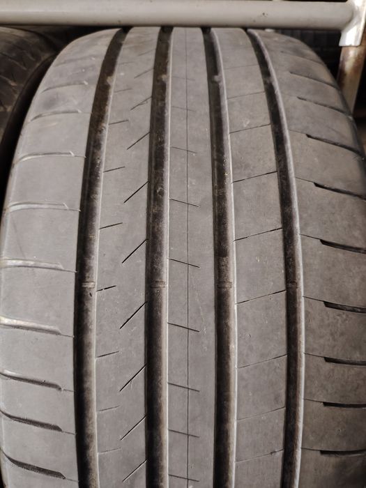 285/40 R21 Bridgestone Alenza de vara cu buză pt jante