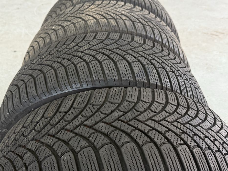 Димни гуми 205/55/17 дот:24