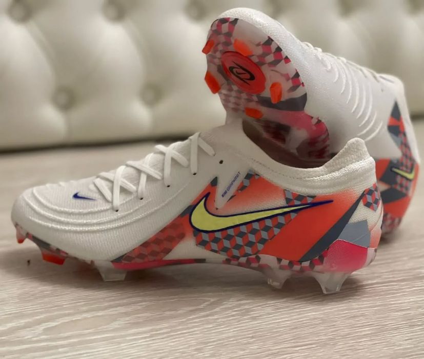 Бутсы Nike phantom gx