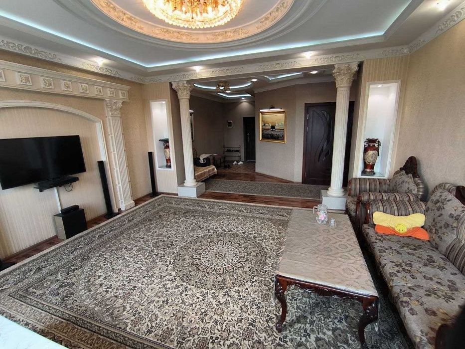 Sotiladi - 4/4/6 kvartira 2 liniya Beruniy metro bekati, Huvaydo MFY.