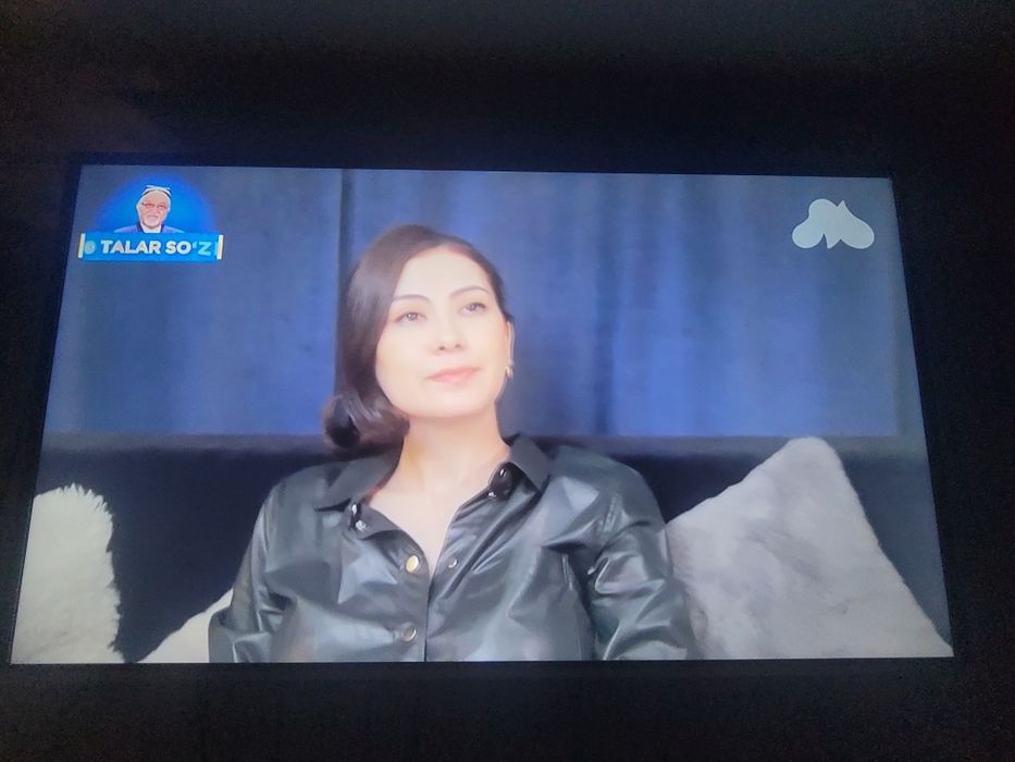 Artel 50 tv sotiladi 250$ aybi umuman yoq 1 oy garanty beraman