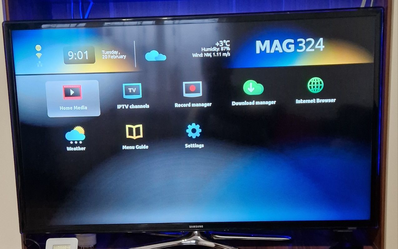 Vând receptor IPTV MAG 324 w2