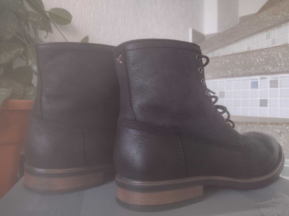 Ghete negre  inalte numarul 42