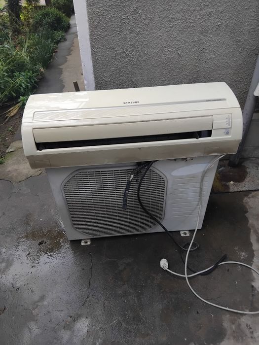 Климатик Samsung 12"