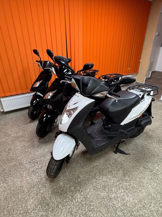 Vând scutere fără permis