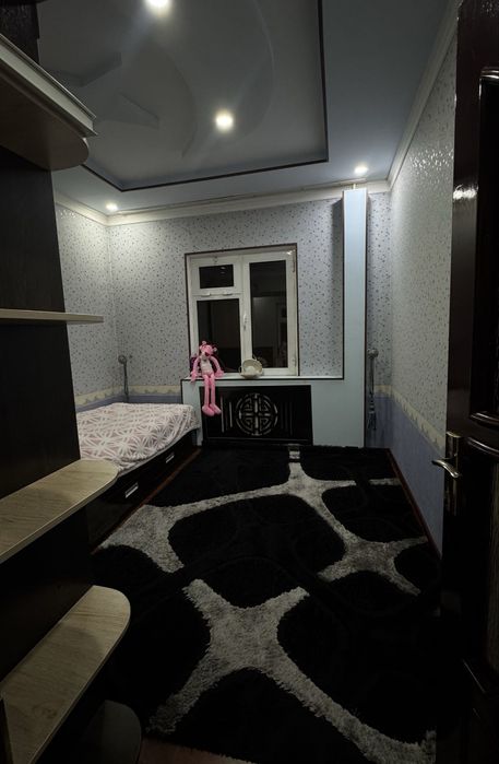 4/5/9 Яшнабадский р-н,40 лет крестик,мебель техника чистый ремонт,95м2