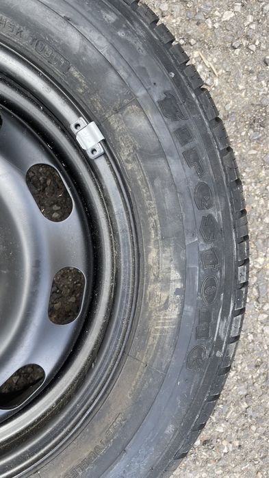 Продавам/заменям резервна гума VW