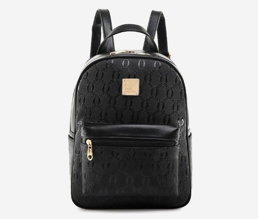 Комплект раница и три чантички