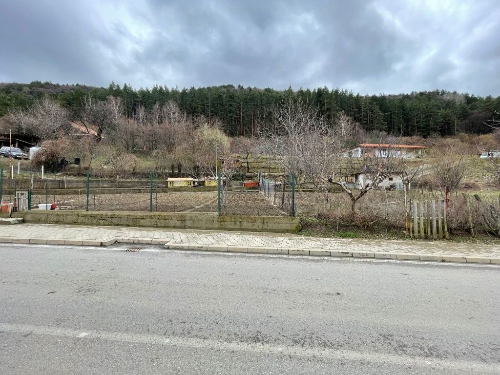 Продава се Парцел в Сапарева баня - 550 кв.м за 128 €/кв.м - Снимка #1