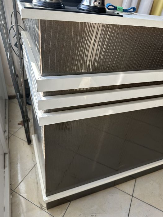 Столь для ретсепшн или магазинов касса