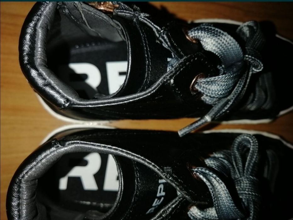 Replay детски боти