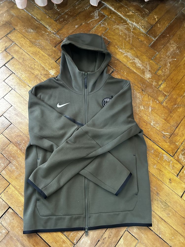 Nike tech fleece x Psg