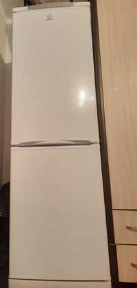 Холодильник почти новый