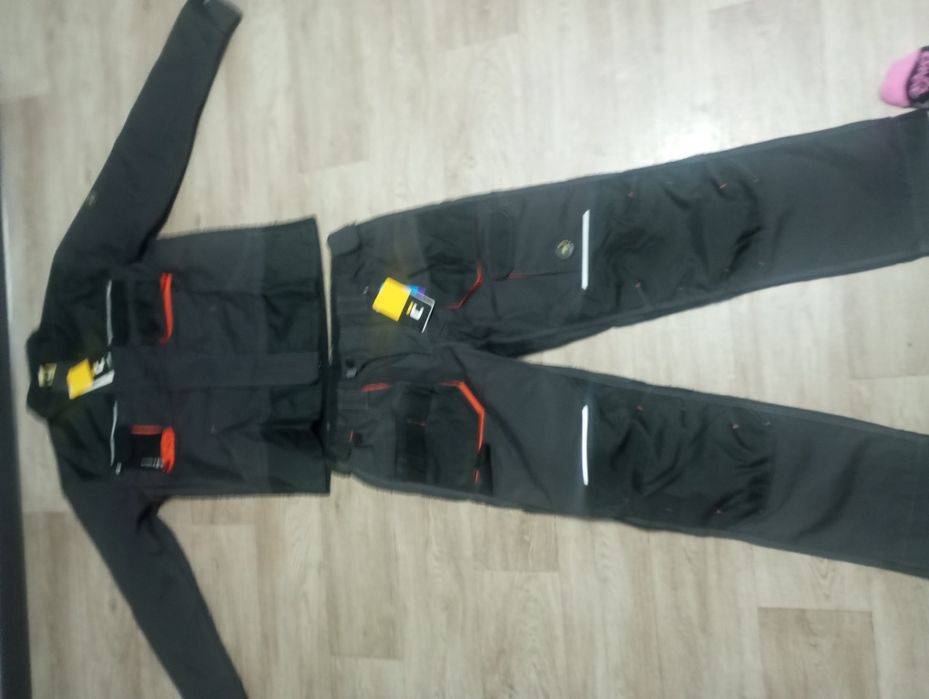 Продам спец одежду