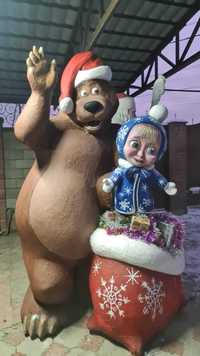 Новогодние скульптуры. Дед Мороз,  Маша и медведь