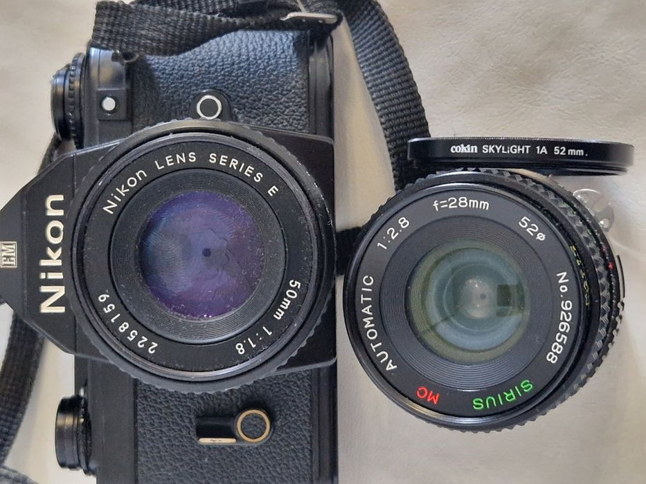 NIKON-EM тяло и два броя обективи и филтър