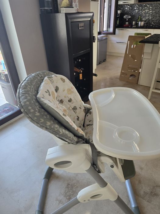 Scaun de masă bebe,reglabil